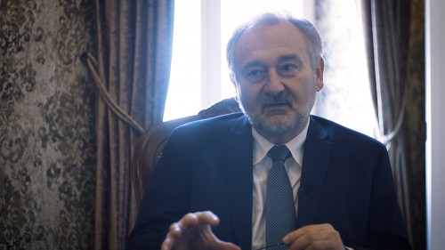 Mellimplantátumok szövődményei és korrekciói - interjú Dr. Kelemen Ottóval