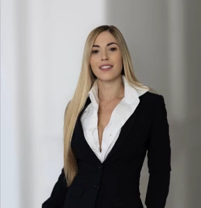 Dr. Kiss Vivien